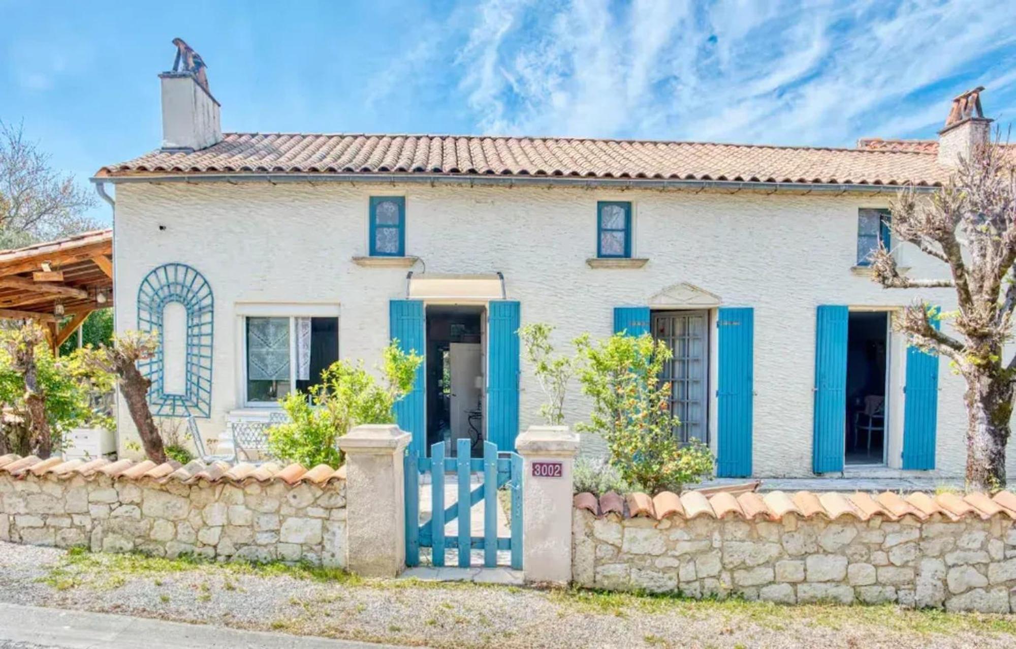 Villa Charmante A Bosset Avec Piscine Partagee Dış mekan fotoğraf